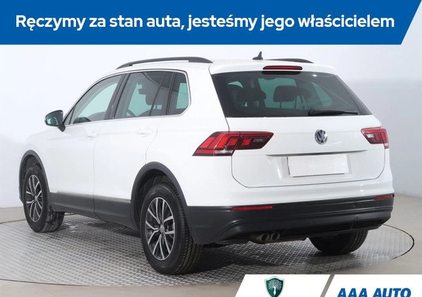 Volkswagen Tiguan cena 93000 przebieg: 154162, rok produkcji 2019 z Stąporków małe 254